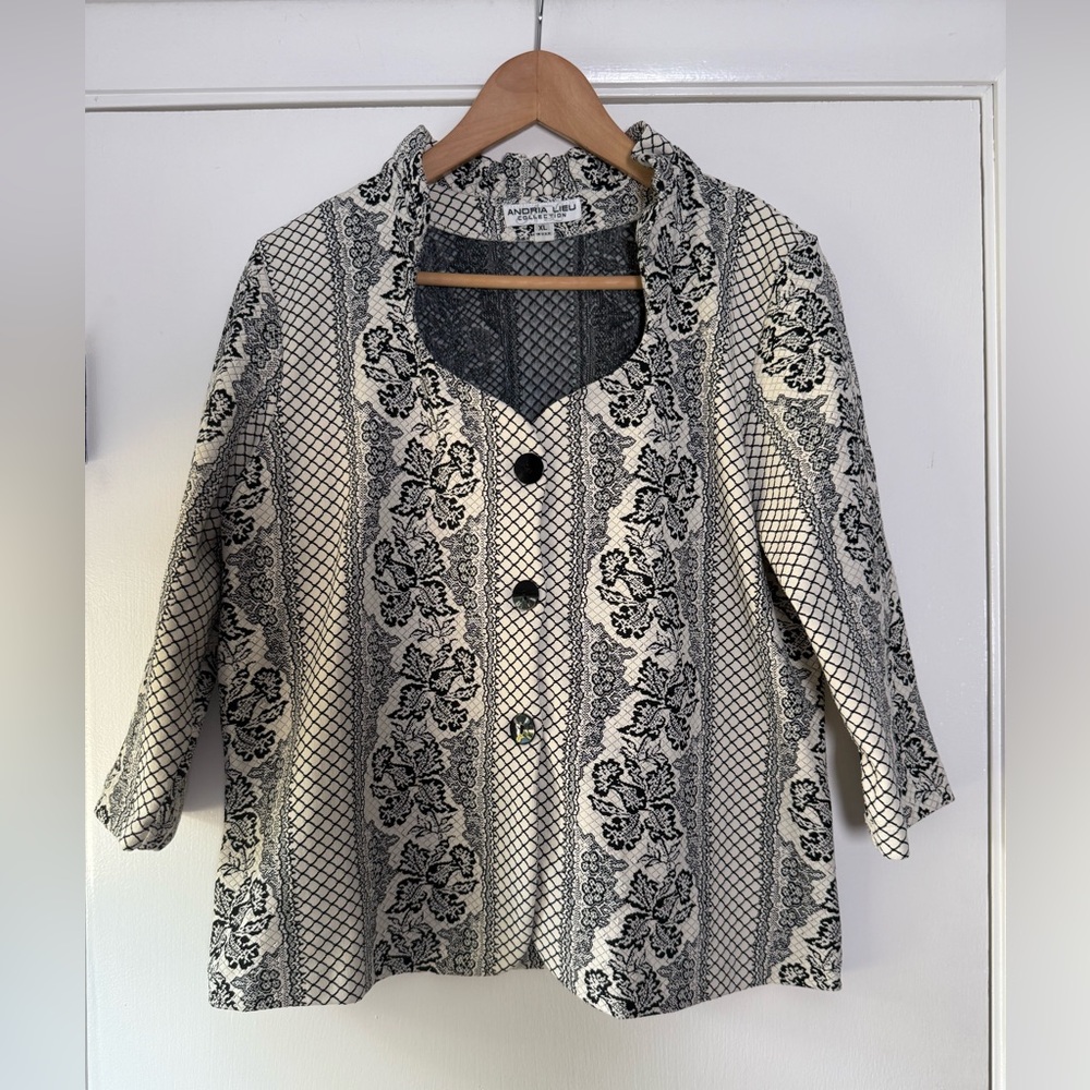 Andria Lieu Soft Knit Blazer Jacket Cream Black Floral Stripe Open Neckline XL